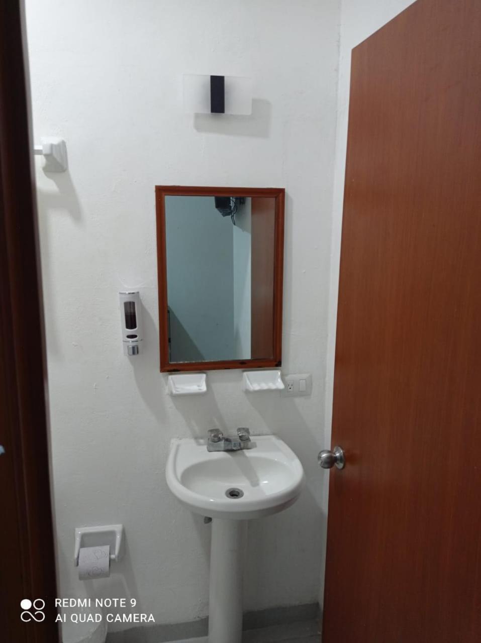 Casa De Huespedes Taino Cancún Exterior foto